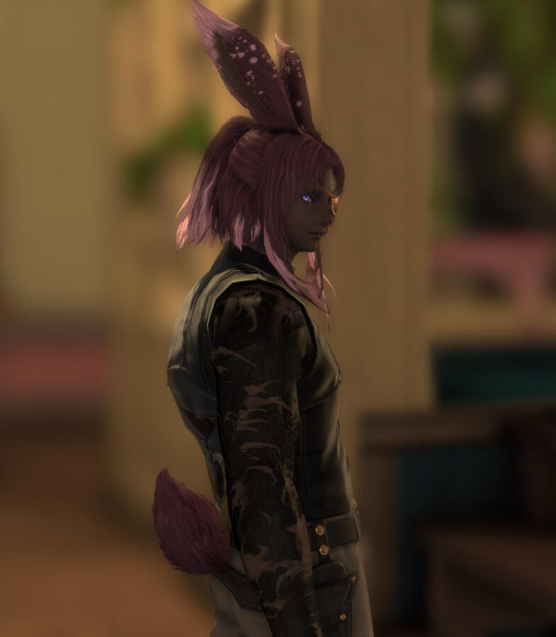 MarilleLooking